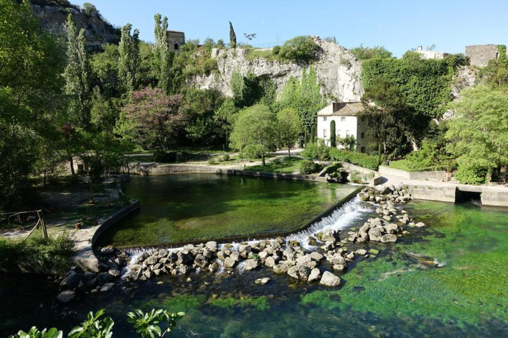 Le Mas De Guiguite Mézoargues Exterior foto